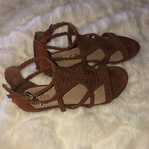 Cute UNISA brown tan cognac bohemian festival zipper flat shoes sandals size 9